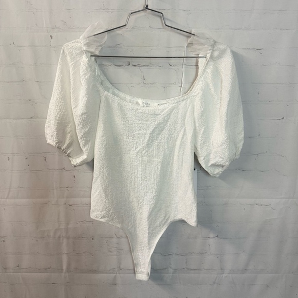 Women’s White Puff-Sleeve Bodysuit